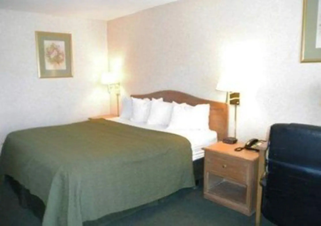 photo 1 of Knights Inn Heath Newark