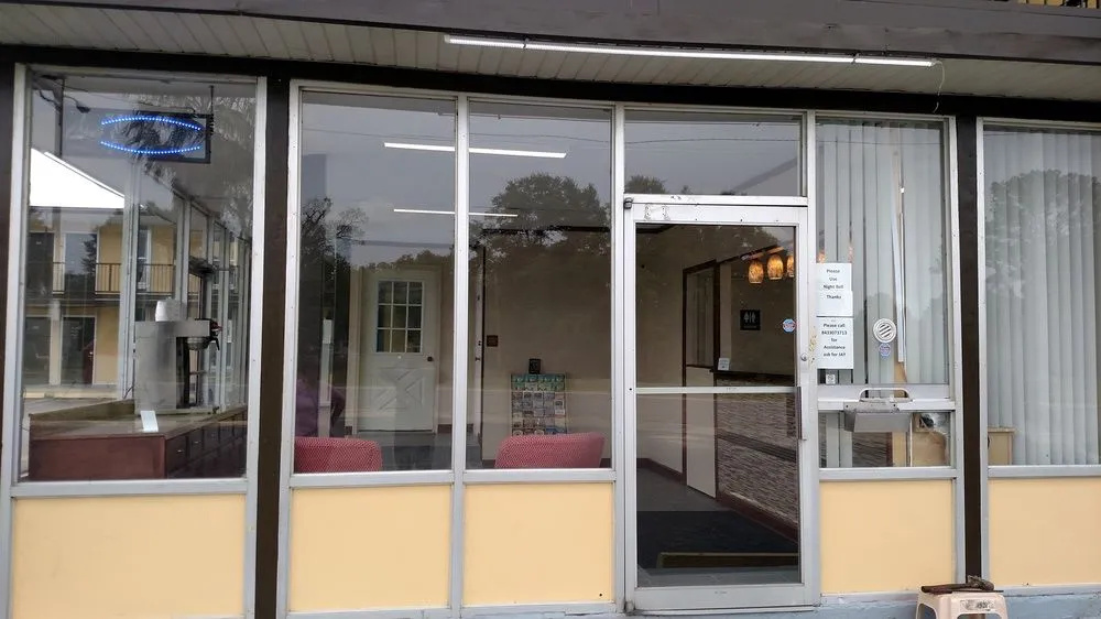 photo 1 of Hope Inn