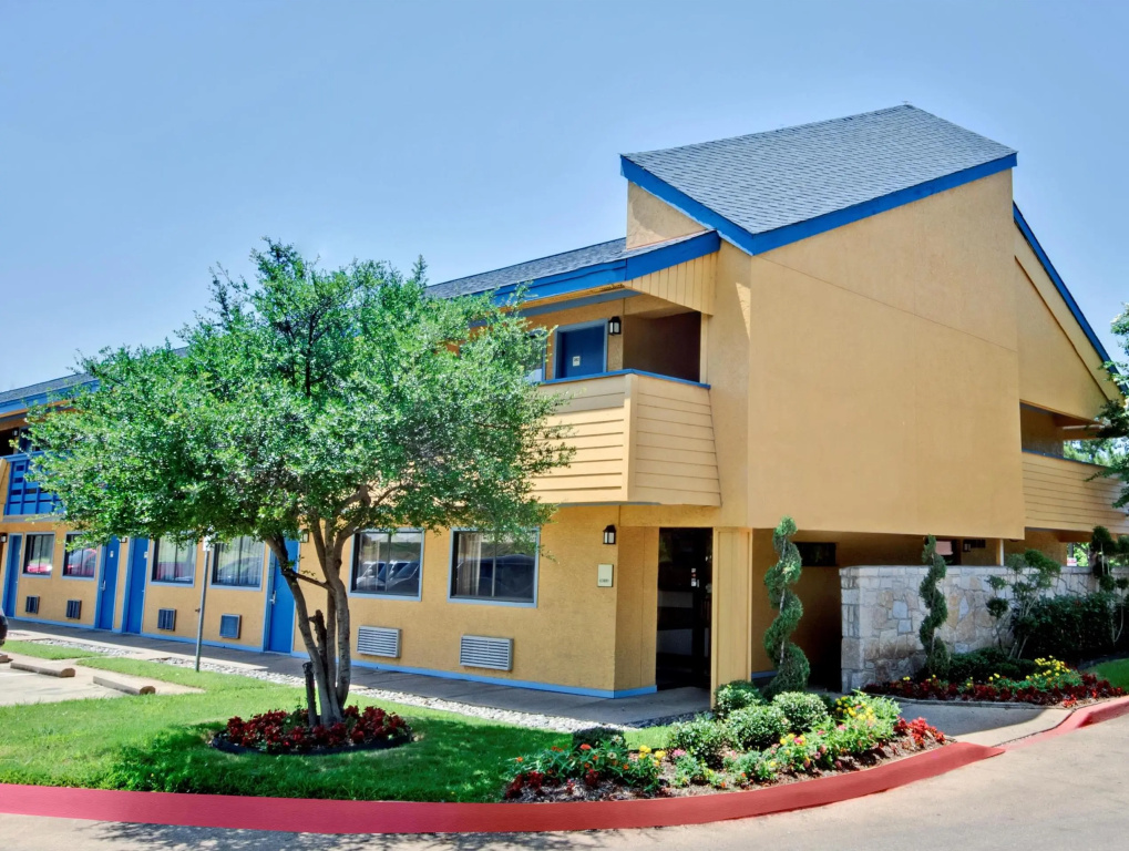 photo 1 of Dallas Love Field Inn