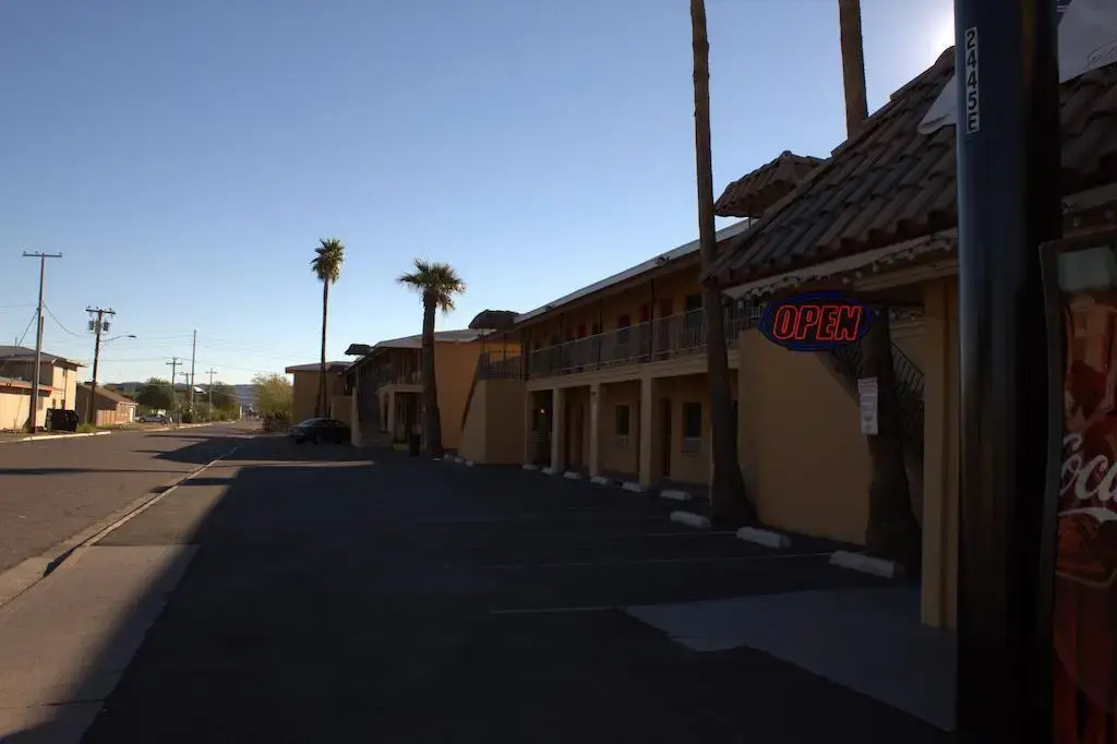 photo 1 of Payless Inn