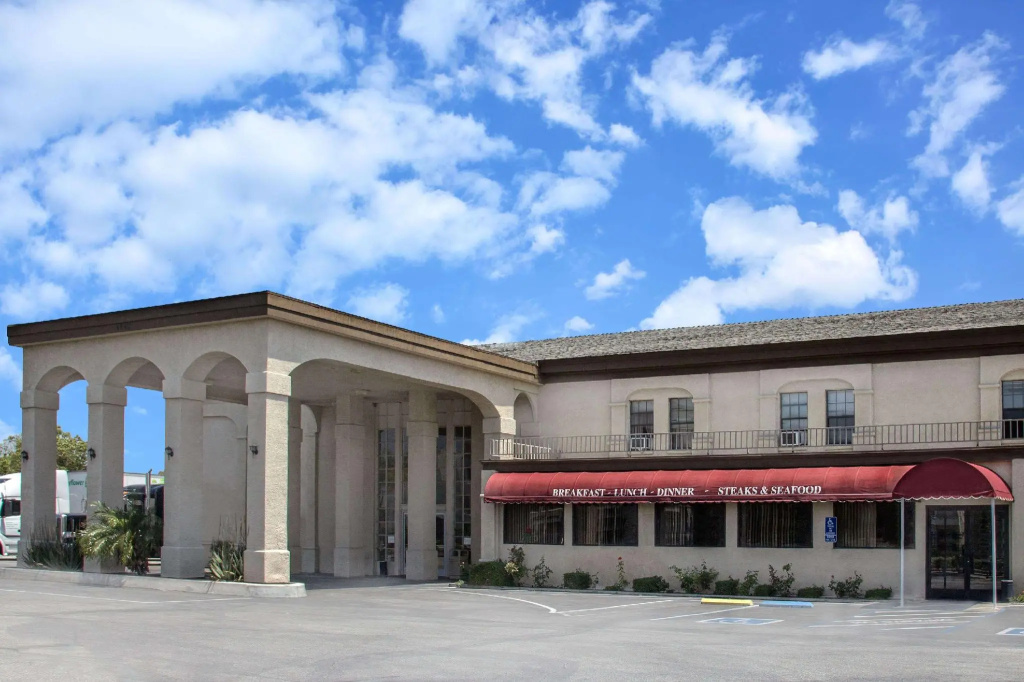 photo 1 of Knights Inn Pico Rivera