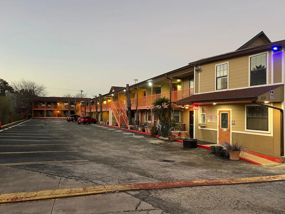 photo 1 of Knights Inn San Antonio/Fort Sam Houston