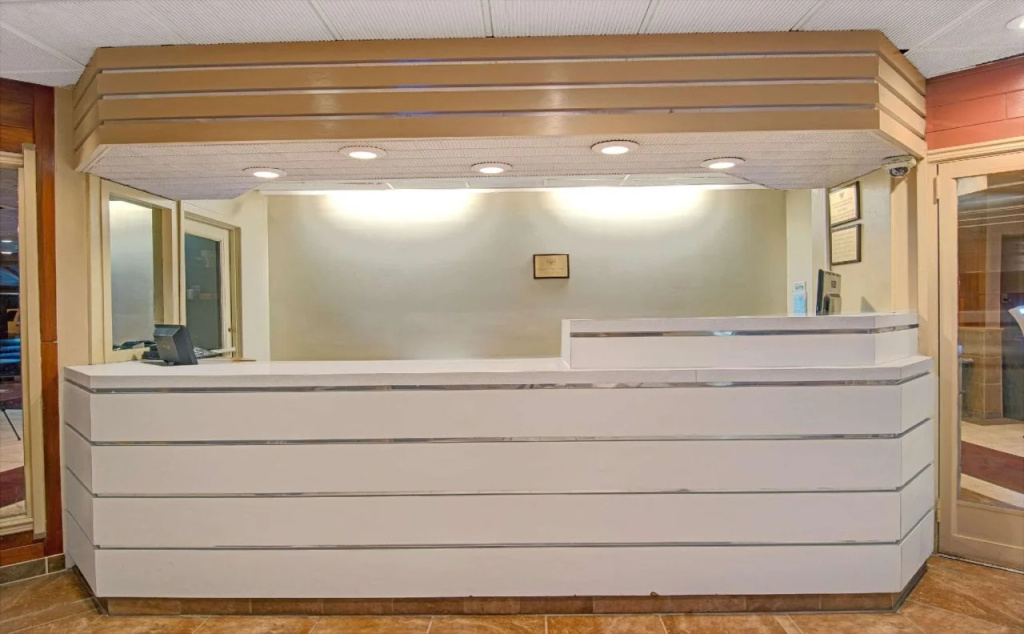 photo 1 of Knights Inn Wheeling
