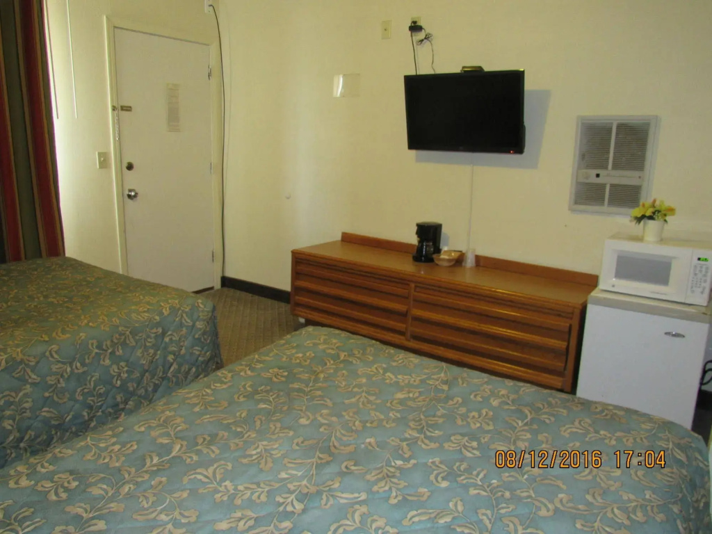 photo 1 of La Conne Motel Corning