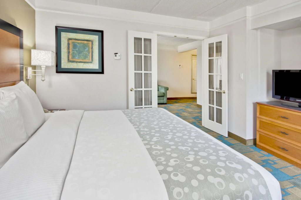 photo 1 of La Quinta Inn & Suites by Wyndham Ft. Lauderdale Airport