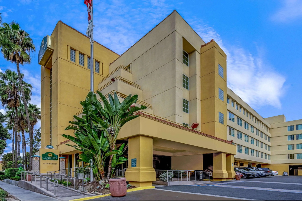 photo 1 of La Quinta Inn & Suites by Wyndham Anaheim