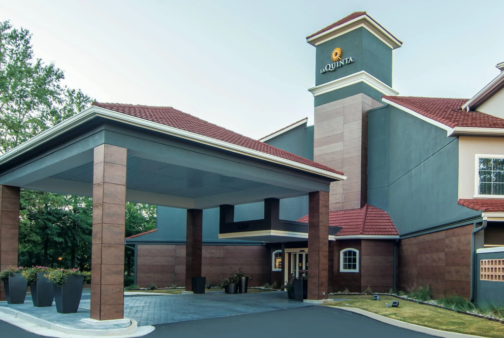 photo 1 of La Quinta Inn & Suites by Wyndham Atlanta Perimeter Medical