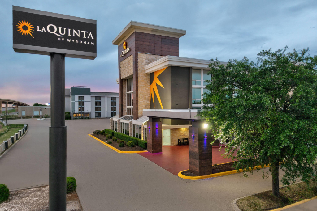 photo 1 of La Quinta Inn & Suites by Wyndham Dallas I-35 Walnut Hill Ln