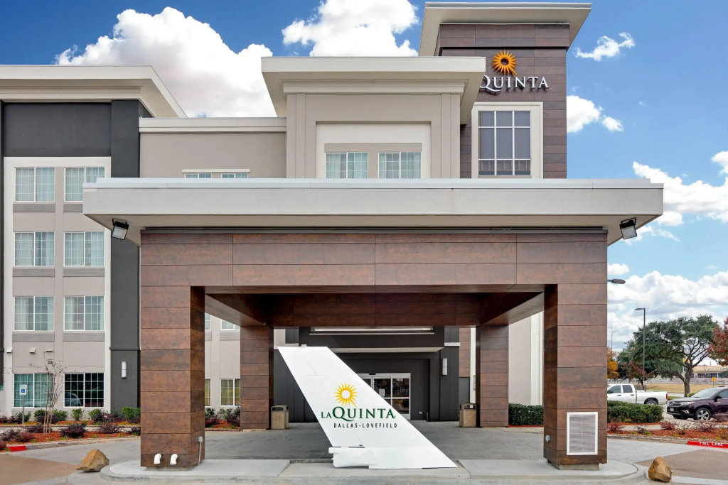 photo 1 of La Quinta Inn & Suites by Wyndham Dallas Love Field