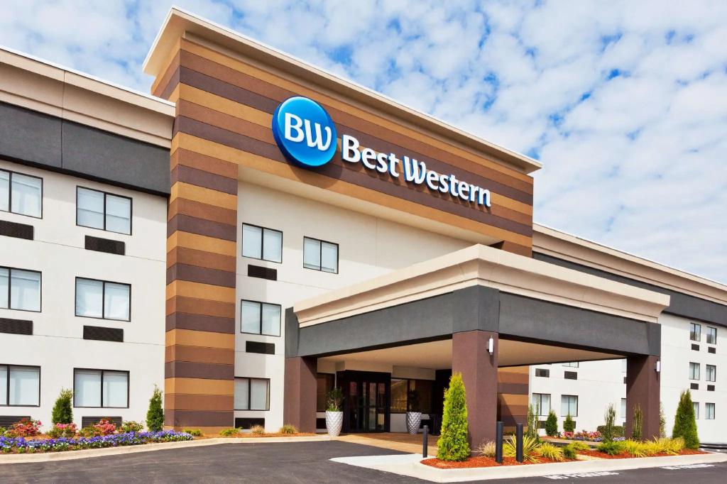 photo 1 of Country Inn & Suites by Radisson, Montgomery East I-85