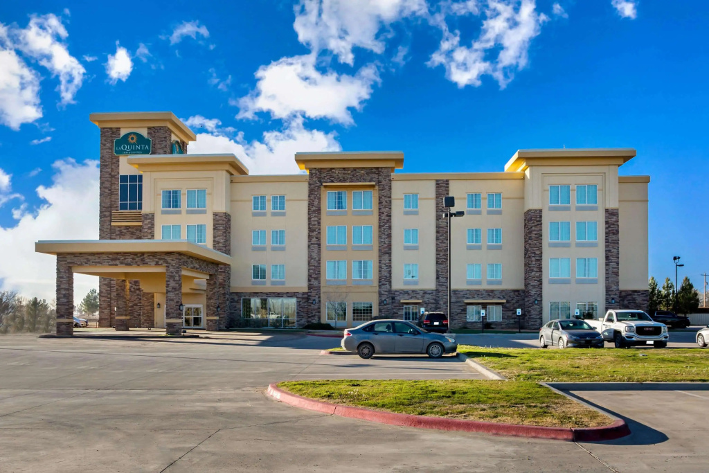 photo 1 of La Quinta Inn & Suites by Wyndham Pecos
