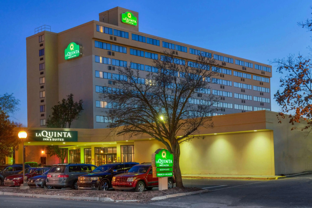photo 1 of La Quinta Inn & Suites by Wyndham Secaucus Meadowlands