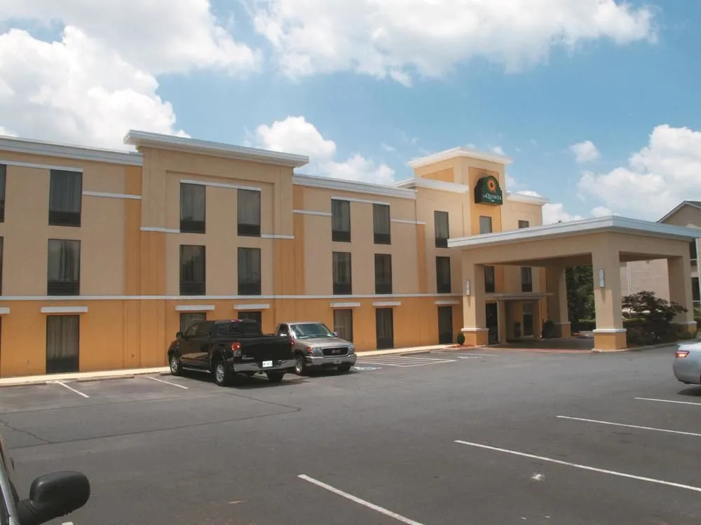 photo 1 of La Quinta Inn Acworth