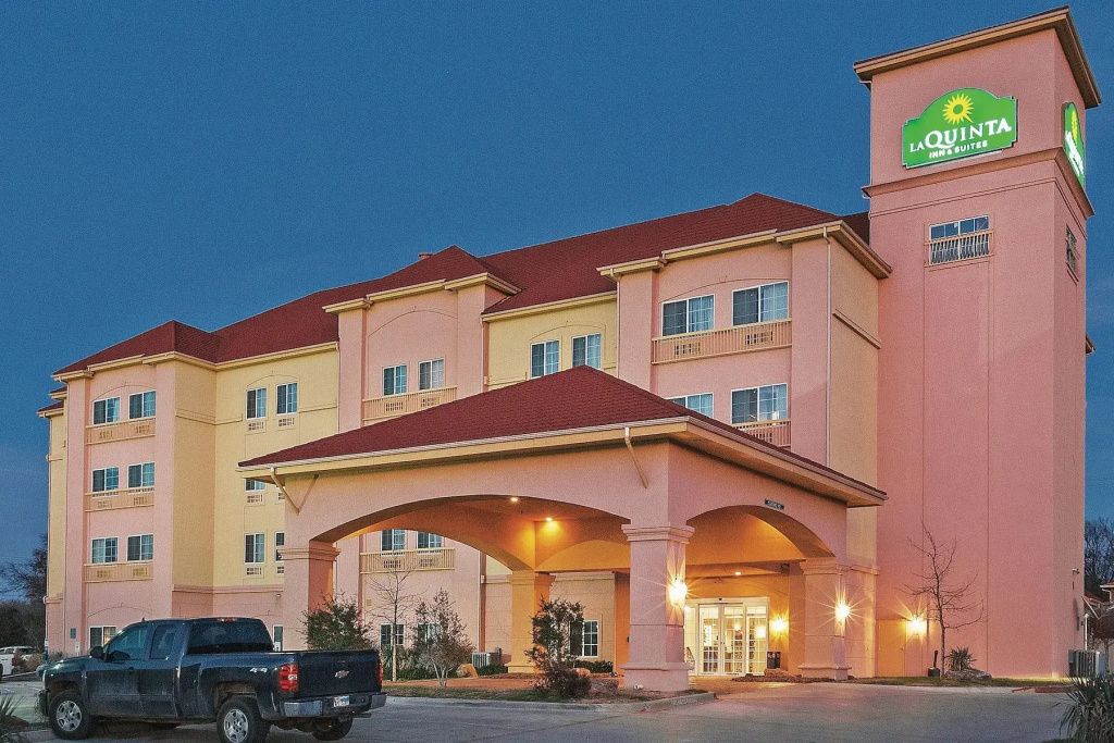 photo 1 of La Quinta Inn & Suites by Wyndham Decatur