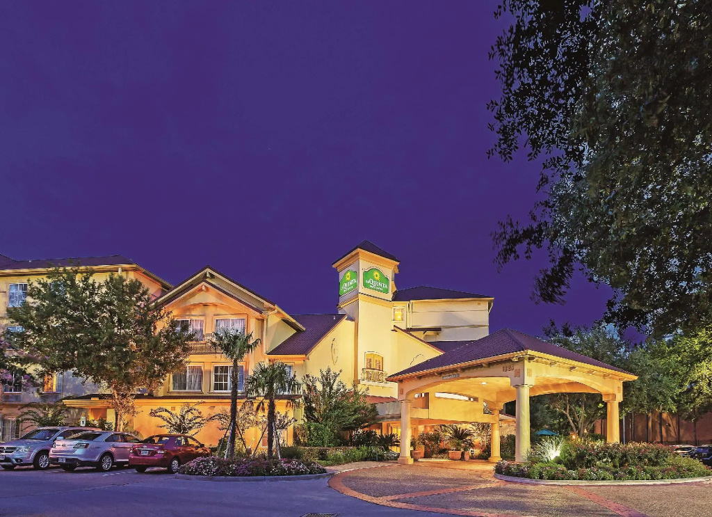 photo 1 of La Quinta Inn & Suites by Wyndham Houston Galleria Area