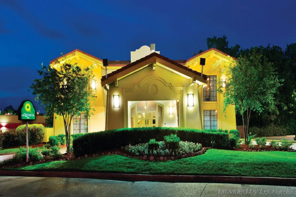 photo 1 of La Quinta Inn Baton Rouge University Area
