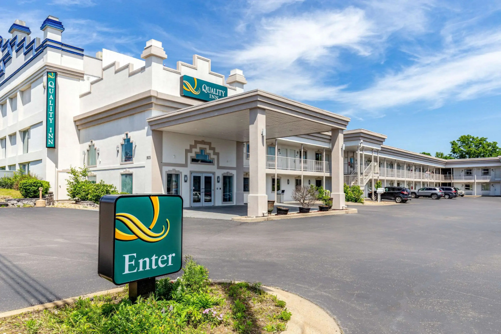 photo 1 of Quality Inn Branson - Hwy 76 Central