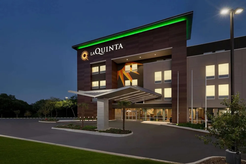 photo 1 of La Quinta Inn by Wyndham San Antonio Seaworld/LAFB