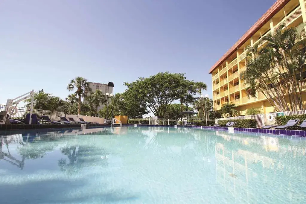 photo 1 of La Quinta Inn & Suites By Wyndham Coral Springs Univ Dr