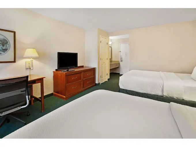 photo 1 of La Quinta Inn Detroit Canton 1022