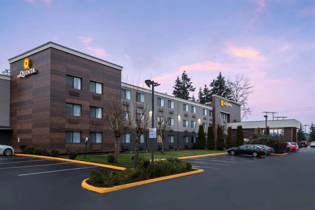 photo 1 of La Quinta Inn by Wyndham Everett