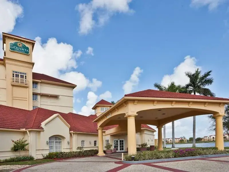 photo 1 of La Quinta Inn Fort Lauderdale Airport