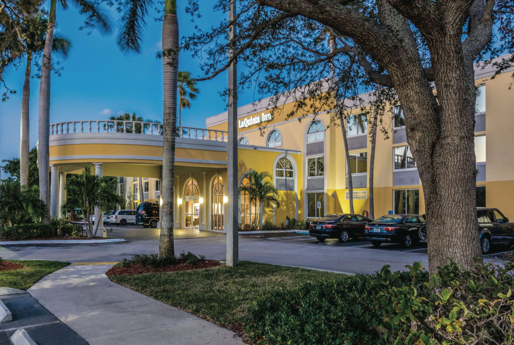 photo 1 of La Quinta Inn by Wyndham Jupiter