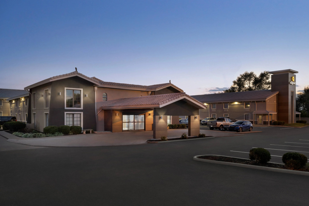 photo 1 of La Quinta Inn Lexington/Horse Park