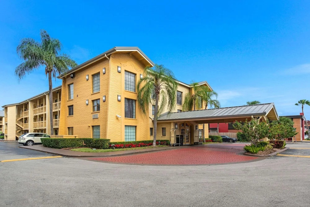 photo 1 of La Quinta Inn by Wyndham Miami Airport North