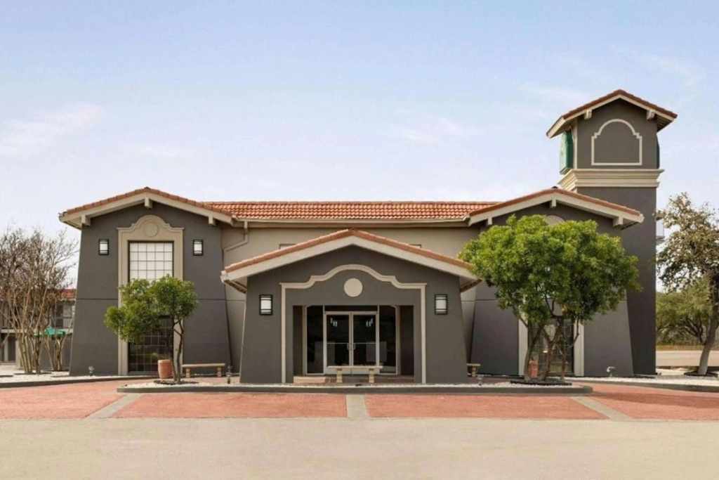 photo 1 of La Quinta Inn By Wyndham IH-10 West San Antonio TX