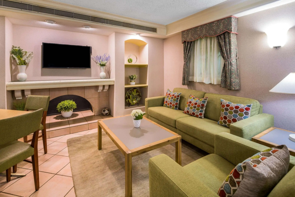 photo 1 of Days Inn by Wyndham San Diego Vista