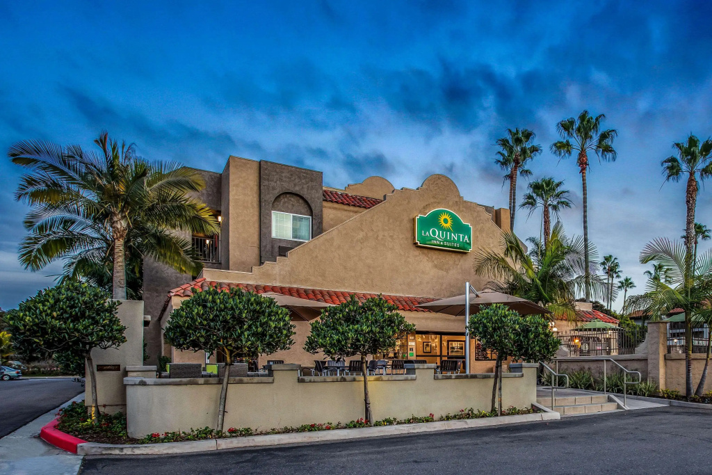 photo 1 of La Quinta Inn & Suites by Wyndham Carlsbad - Legoland Area