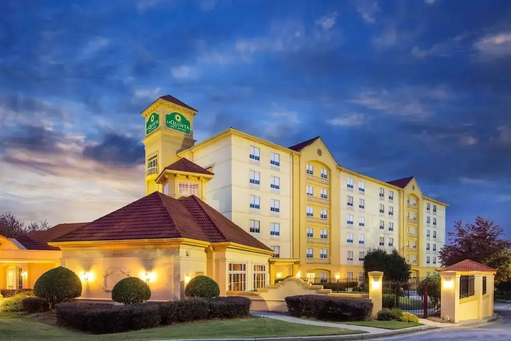 photo 1 of La Quinta Inn & Suites by Wyndham Atlanta Ballpark/Galleria