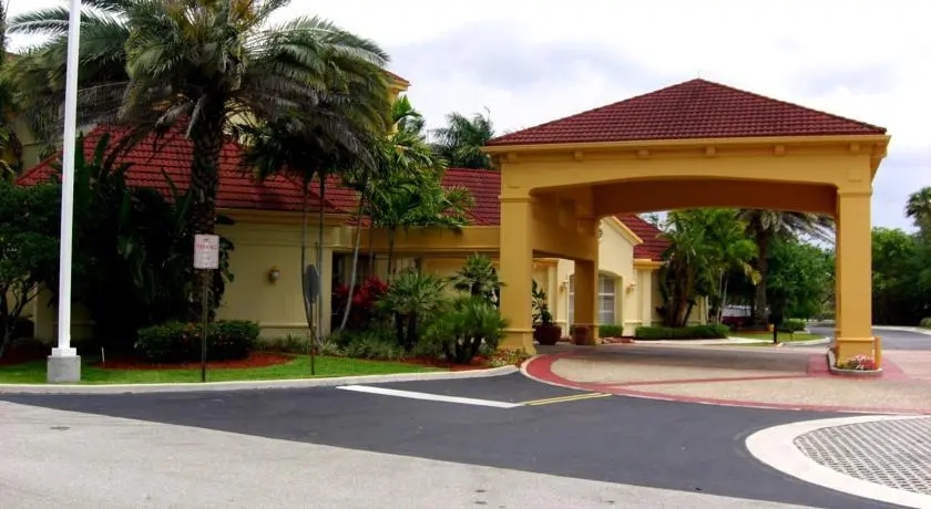 photo 1 of La Quinta Inn & Suites by Wyndham Ft. Lauderdale Plantation