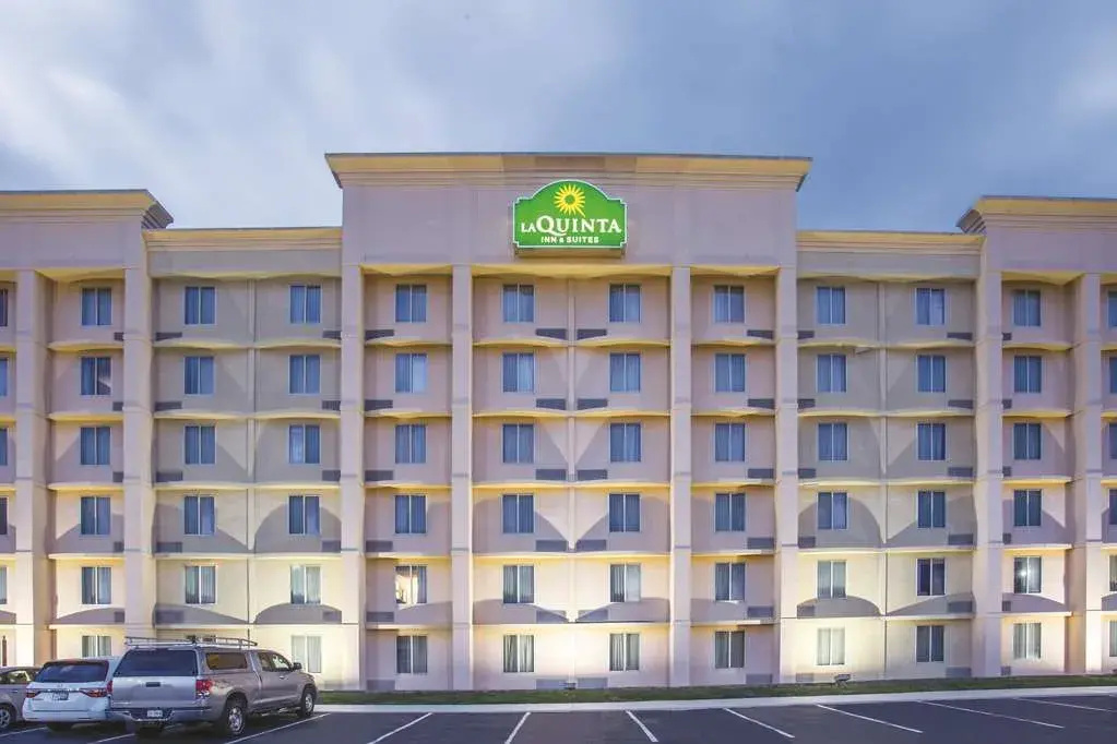 photo 1 of La Quinta Inn & Suites by Wyndham Indianapolis South
