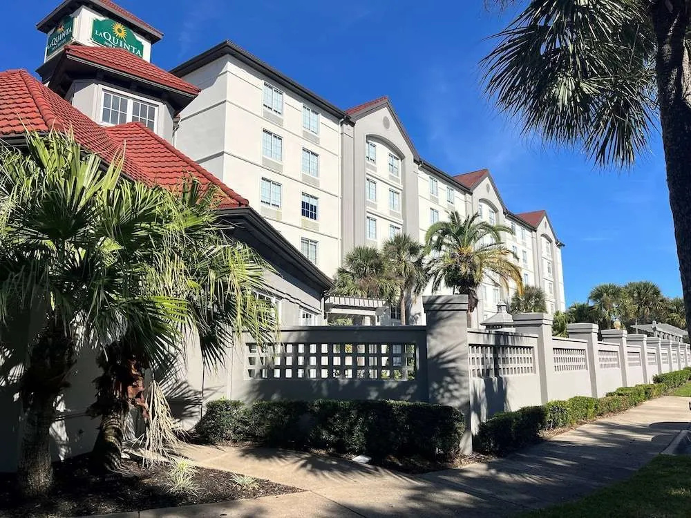 photo 1 of La Quinta Inn & Suites Jacksonville Butler Blvd