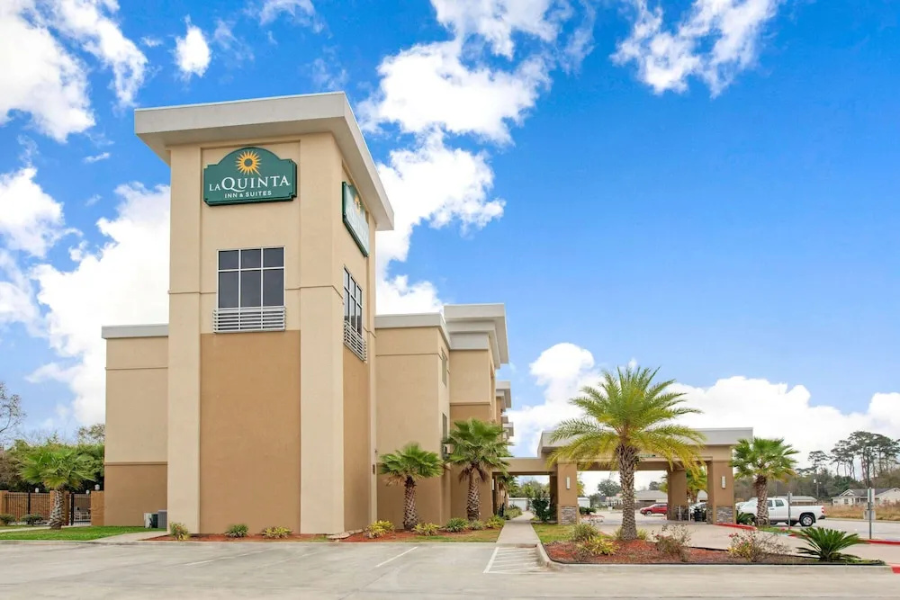 photo 1 of La Quinta Inn & Suites Lake Charles - Westlake