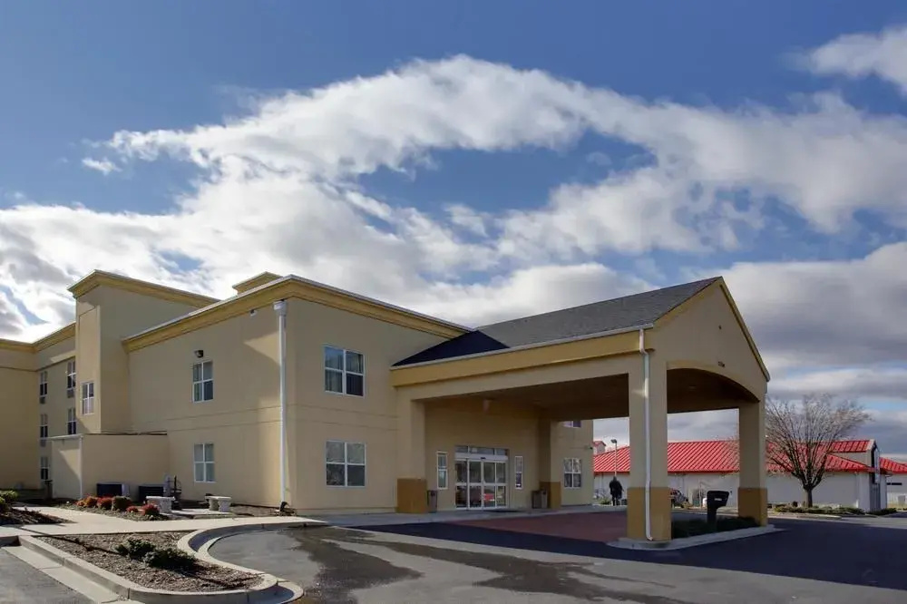 photo 1 of La Quinta Inn & Suites Lexington Park - Patuxent