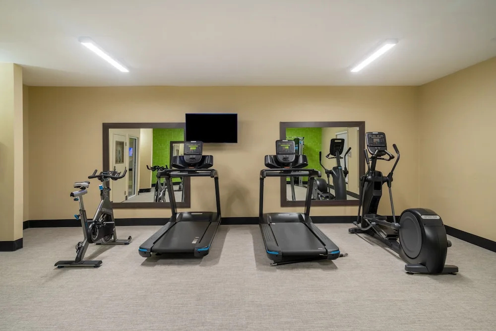 photo 1 of La Quinta Inn & Suites By Wyndham Lexington South / Hamburg