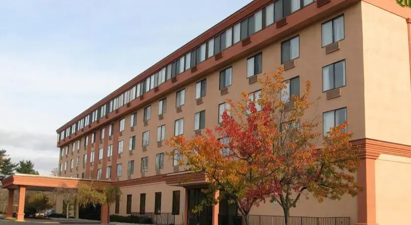 photo 1 of La Quinta Inn & Suites Somerset