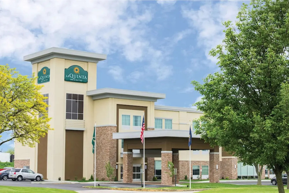 photo 1 of La Quinta Inn Suites By Wyndham York
