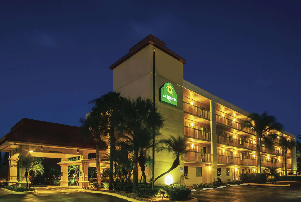photo 1 of La Quinta Inn by Wyndham West Palm Beach - Florida Turnpike