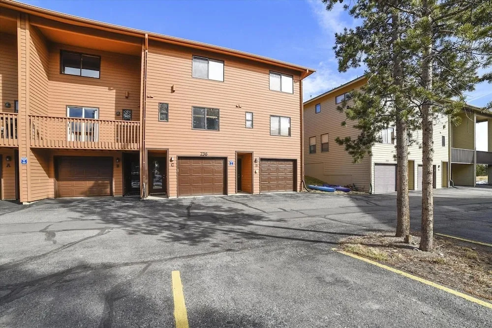 photo 1 of Lagoon 736d 2 Bedroom Townhouse by RedAwning