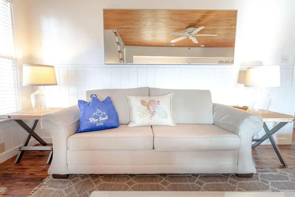 photo 1 of Laguna's Little Cottage By Blueswell