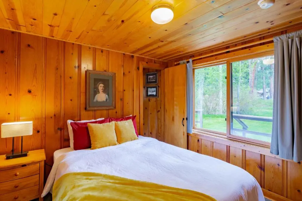 photo 1 of Lake Creek Lodge