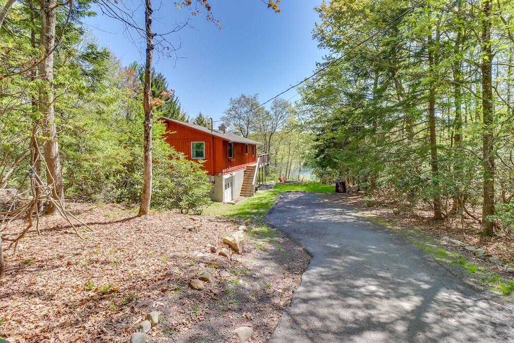 photo 1 of Lakefront Poconos Vacation Rental w/ Swim Dock!