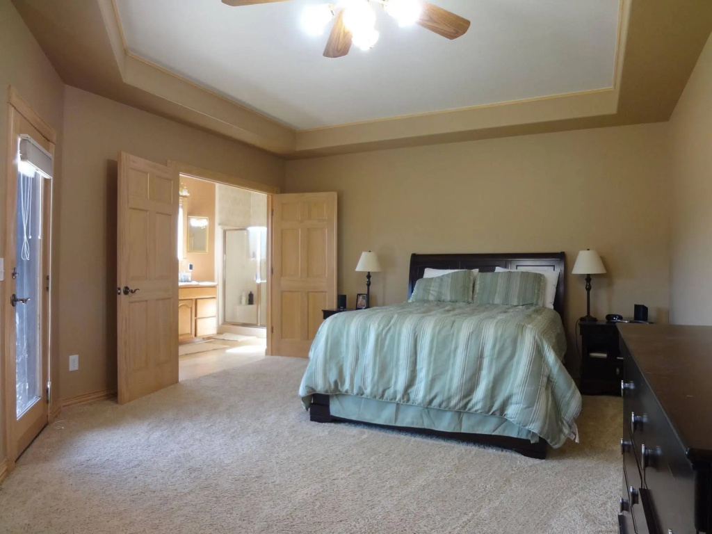 photo 1 of Lakepoint Court
