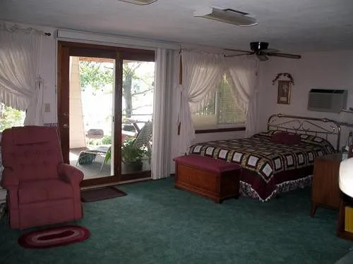 photo 1 of Lakeshore Bed & Breakfast