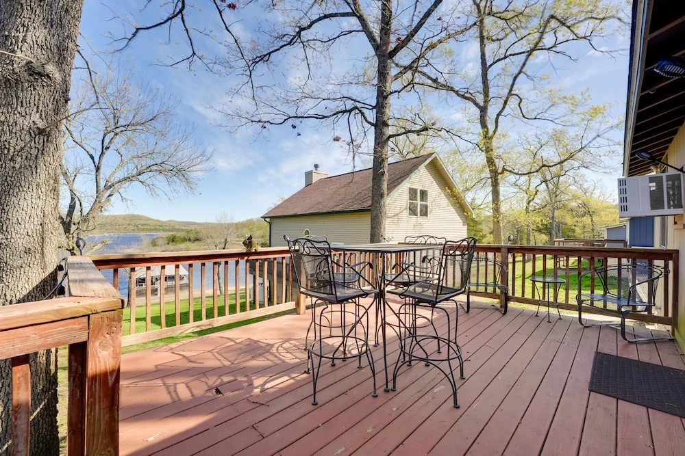 photo 1 of Lakeside Reeds Spring Home w/ Pool Access & Deck!