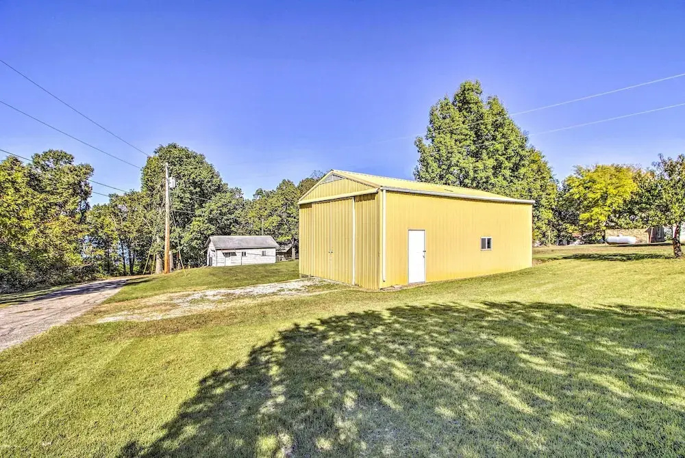 photo 1 of Lakeview Home - 1 Mile From Bull Shoals Lake!